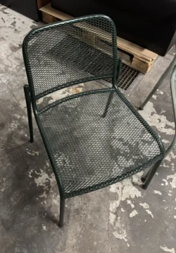 Brugt tremme stol udendørs mørke grøn