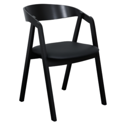 Laura Stol i Sort med Sort PU