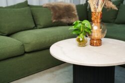 Hannah Table - Creme